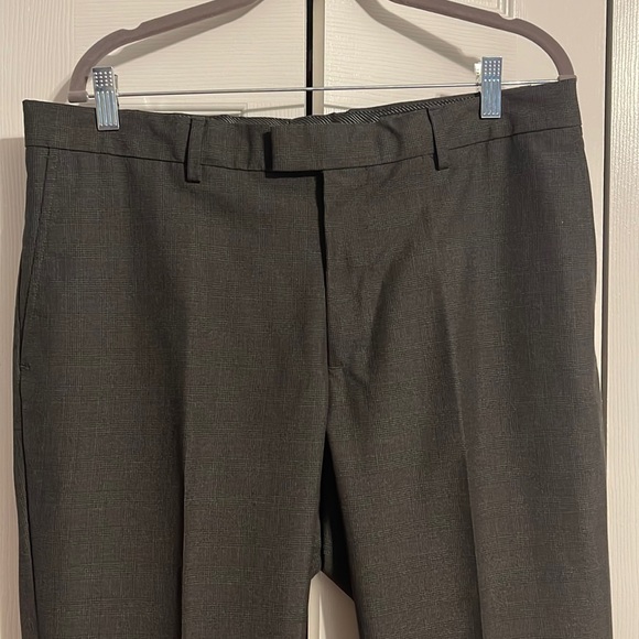 Banana Republic Other - NWOT Banana Republic Slim Fit trousers in black size 35x32